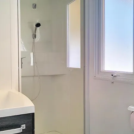 L'orchidée Camping Moutourey 4 étoiles *